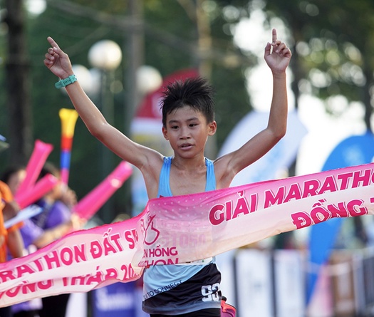 Đất Sen Hồng Marathon Đồng Tháp 2023 mở siêu ưu đãi mua một, tặng một bib trẻ em