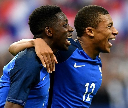 Barca đã bỏ qua Mbappe để chọn Dembele như thế nào?