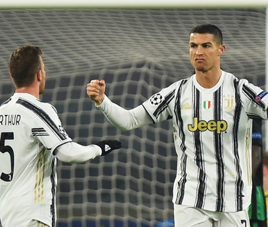 Đồng đội Juventus tiết lộ chế độ tập luyện kinh khủng của Ronaldo