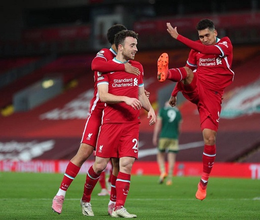 Liverpool sử dụng 4 cầu thủ để giải quyết cuộc khủng hoảng Van Dijk