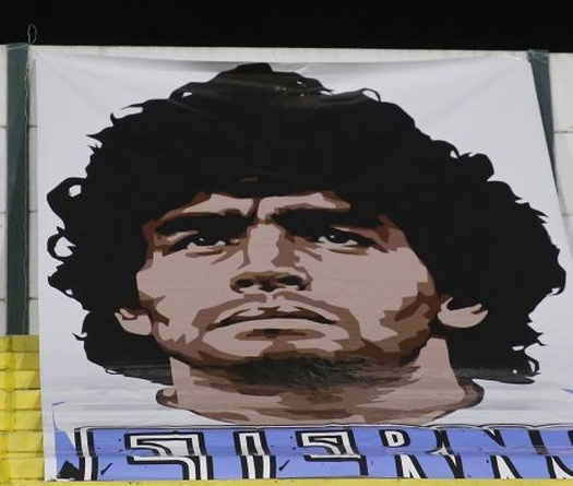 Y tá chăm sóc Maradona tiết lộ tình tiết mới