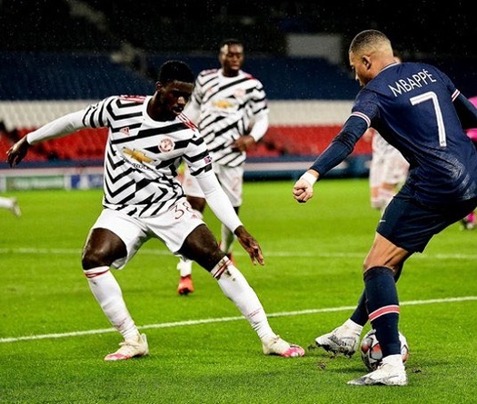 Huyền thoại MU gợi ý về vị trí bất ngờ cho Tuanzebe