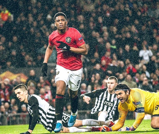 HLV MU lý giải việc Martial khô hạn bàn thắng ở mùa giải này