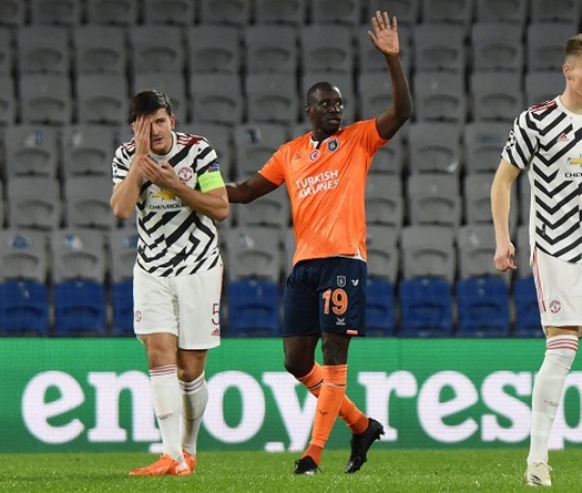 MU “phát minh” kiểu phòng ngự kỳ lạ khi thua Istanbul ở Champions League