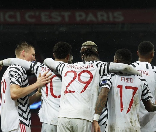 HLV MU khen ngợi 2 cầu thủ sau trận thắng PSG ở Champions League