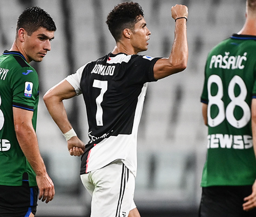 Ronaldo đang chinh phục kỷ lục chưa từng có trong lịch sử 