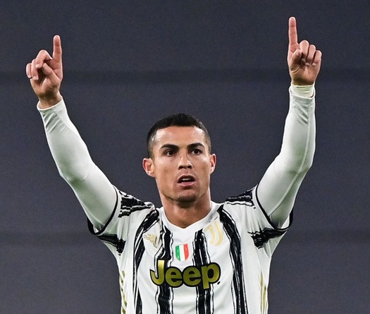 Ronaldo đạt thành tích tốt thế nào sau 100 trận cho Juventus?