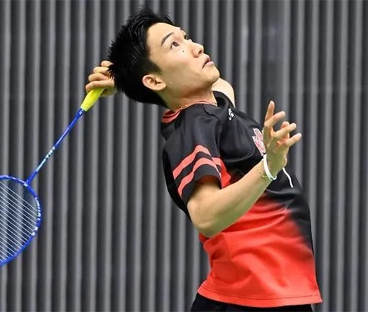 Số 1 cầu lông thế giới Kento Momota gây náo loạn trên Twitter