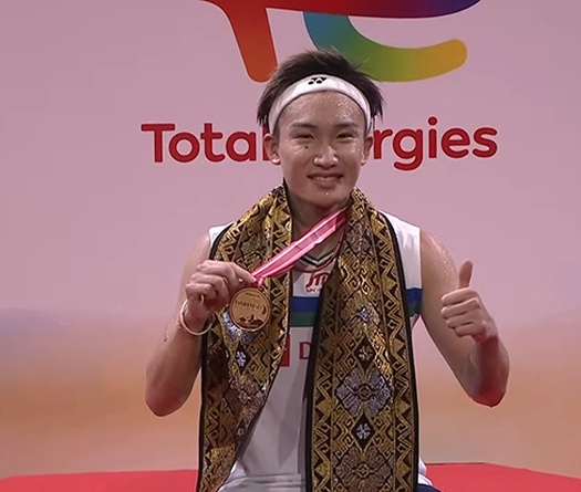 Kết quả cầu lông Indonesia Masters 21/11: Lại biết vô địch, số 1 Momota đòi nợ Antonsen