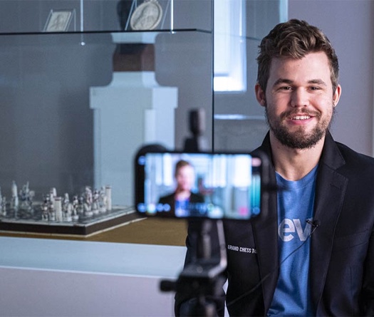 Kết quả giải cờ vua Chessable Masters khuya ngày 30/6: Đánh 4 nước rồi thua, Vua cờ chơi quá đẹp!