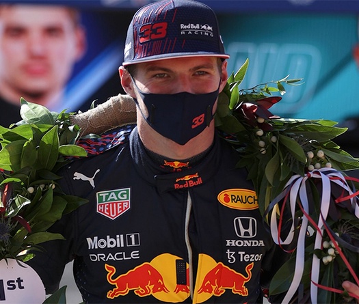 Verstappen lại thắng Hamilton để chiếm pole F1 Grand Prix Anh!