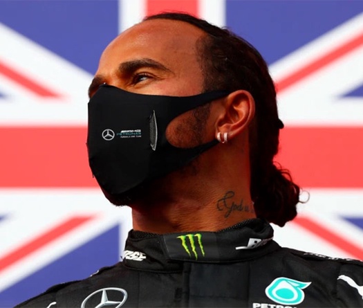Lewis Hamilton đóng lại vụ cá cược kéo dài 12 năm!