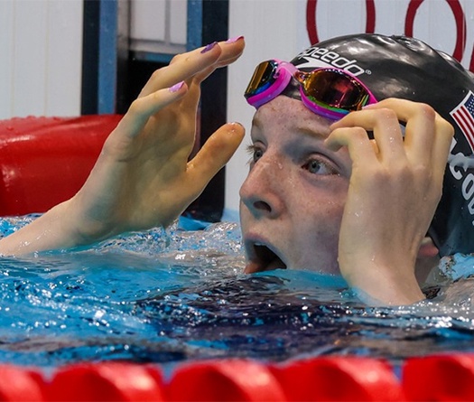 Kỳ tích Olympic: "Siêu nhân" 17 tuổi bơi ếch kiểu cũ vẫn đoạt HCV
