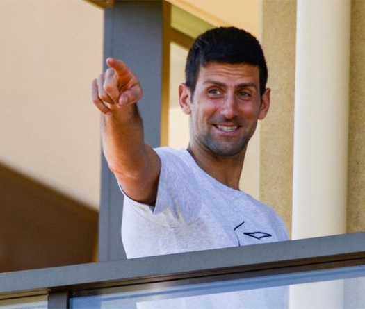 Sao tennis Djokovic bị mắng là "ích kỷ" do đòi Australian Open nới lỏng lệnh cách ly!