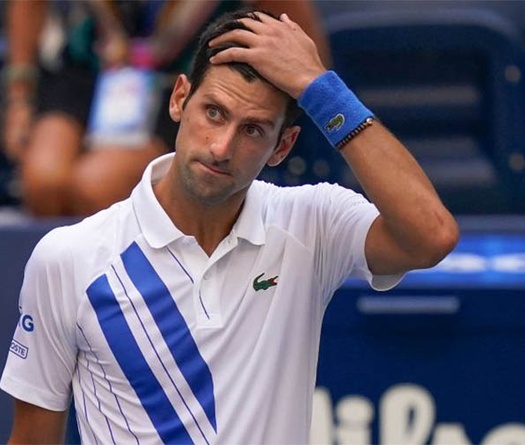 Djokovic phải mãi mang tiếng là "trai hư" vì cú đánh trúng cổ họng trọng tài biên US Open 2020