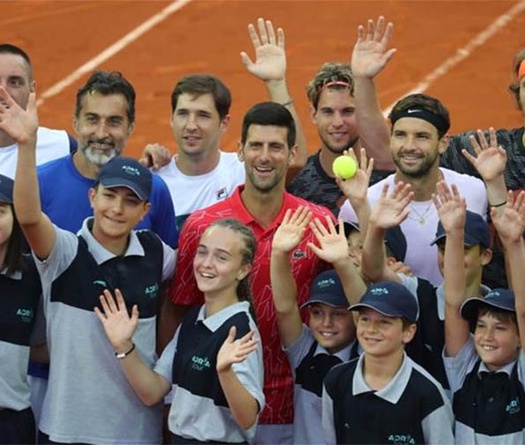 Lần lượt 2 sao tennis nhiễm virus: Djokovic ngông cuồng biến giải Adria Tour thành đại tiệc cho COVID-19