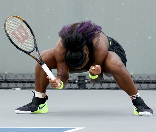 Đánh bại Venus Williams: Cú hích tinh thần cho Serena Williams trước US Open