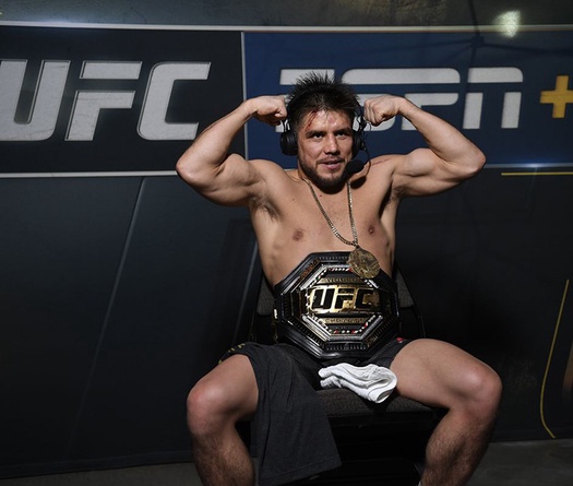Cựu vô địch UFC Henry Cejudo nói gì sau khi quyết định giải nghệ?
