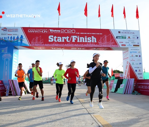 Chạy đón bình minh đảo Lý Sơn với kỷ lục gia SEA Games Nguyễn Thị Oanh