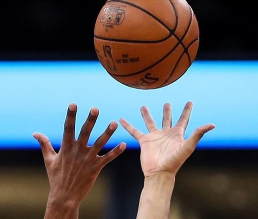 Baller 8 tuổi ở Hội An nhiễm COVID-19: Lời cảnh báo cho người chơi bóng rổ