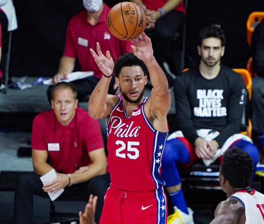 Ben Simmons dính chấn thương đầu gối, HLV Philadelphia 76ers buồn rầu