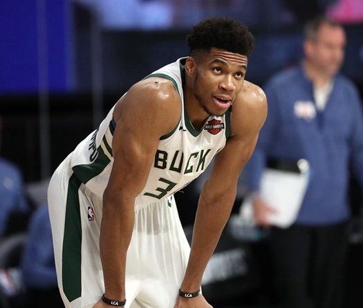 Milwaukee Bucks nghĩ gì về việc giữ chân Giannis Antetokounmpo?
