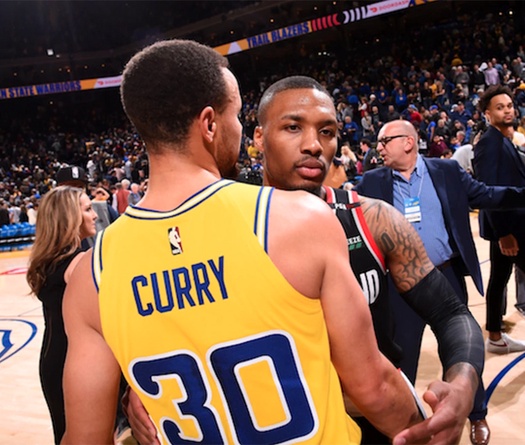 Stephen Curry phản hồi ra sao về Damian Lillard và trận đấu vô nghĩa?