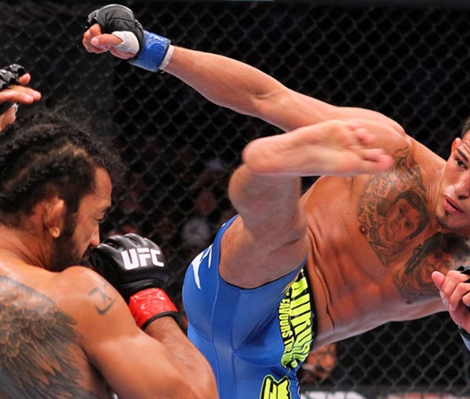 ‘Mỹ cước’ UFC Anthony Pettis thách đấu huyền thoại Anderson Silva