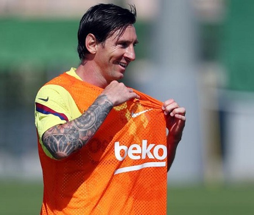 Barca thở phào về điều khoản hợp đồng với Messi hết hạn