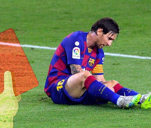 Messi may mắn thoát thẻ đỏ vì giẫm vào chân đối thủ