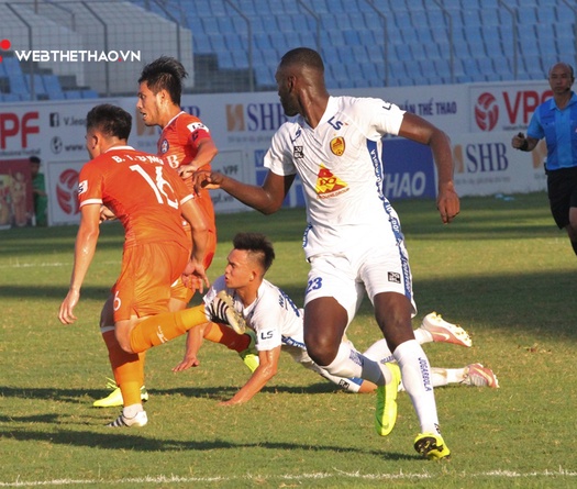 Quảng Nam FC muốn VPF hỗ trợ 5 tỷ đồng/CLB