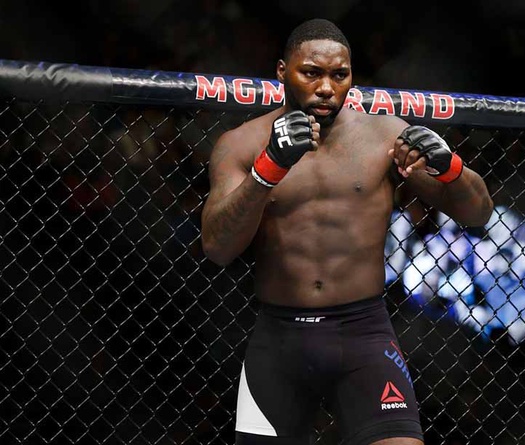 'Rumble' Johnson nói gì về việc trở lại khi các kình địch rời hạng cân