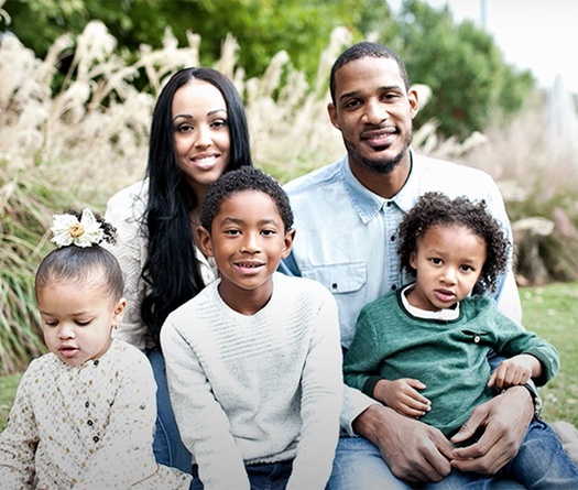 Quyết không rời xa con trai yêu dấu, trụ cột Blazers tạm từ bỏ NBA