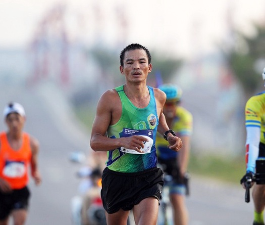 “Dị nhân marathon” Lê Văn Tuấn và cuộc soán ngôi trước các tài năng trẻ