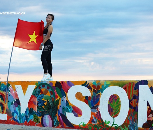 Nguyễn Thị Oanh mang tình yêu biển đảo Tổ quốc trên từng bước chạy ở Lý Sơn