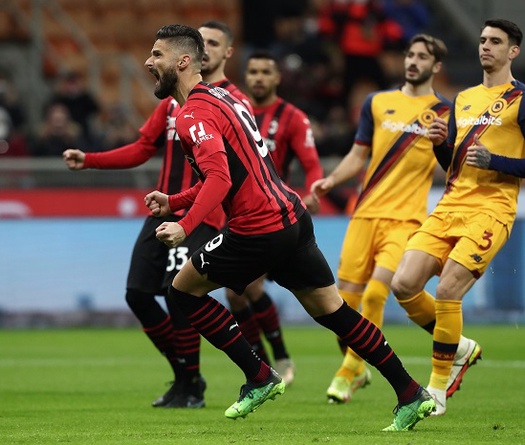 AC Milan thắng AS Roma với cặp trung vệ chưa từng thấy