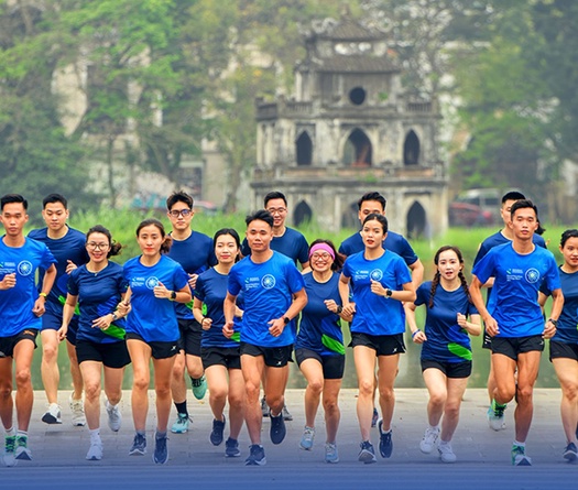 Giải chạy Marathon Di sản Hà Nội 2024 gặp gỡ giao lưu cùng cộng đồng chạy Việt Nam