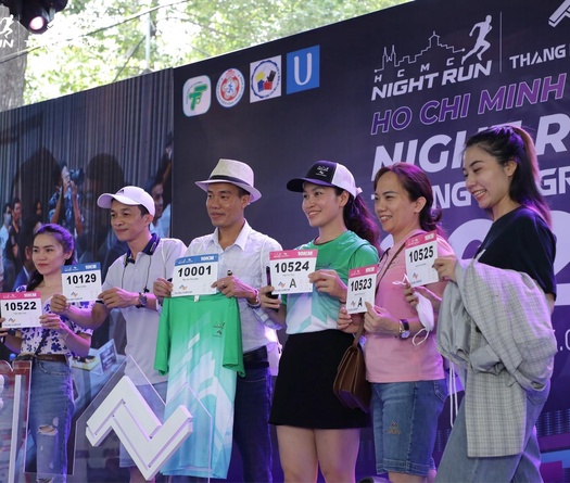 Rạo rực không khí trước giờ đua Ho Chi Minh City Night Run Thang Loi Group 2022