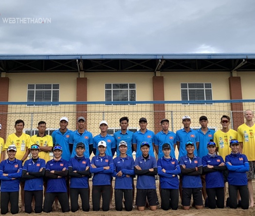Bóng chuyền bãi biển Việt Nam đón chuyên gia chuẩn bị cho SEA Games 31