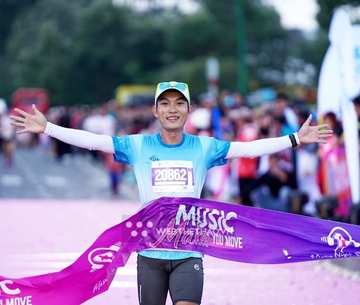 Vô địch Da Lat Music Night Run 2023, Hoàng Nguyên Thanh có danh hiệu đầu tiên sau SEA Games 32