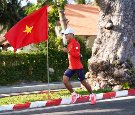 Hành trình cải thiện thông số chạy 42,195km của Hoàng Nguyên Thanh trước thềm giải marathon vô địch quốc gia 2024