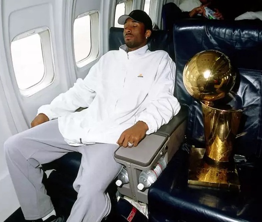 2 bí mật ngoài bóng rổ tạo nên Kobe Bryant huyền thoại