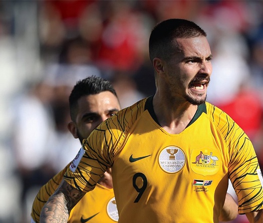 Asian Cup 2019: Chiêm ngưỡng pha đánh đầu ngược khiến thủ môn ĐT Palestine bất lực