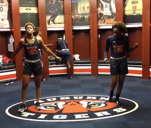 Trái tim sẽ trở nên hoan hỉ khi nhìn thấy điệu nhảy này