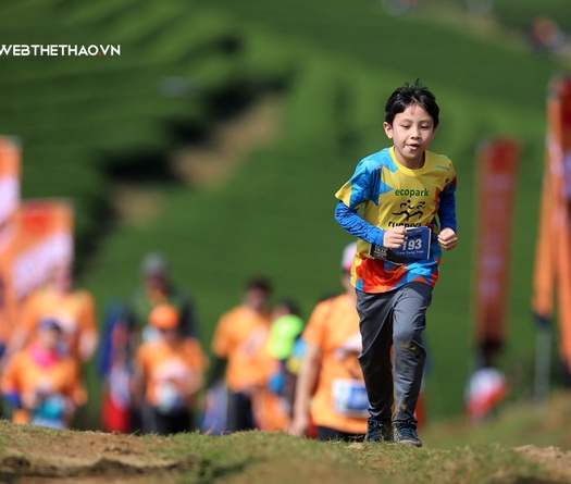 VTM 2019: Những đôi chân nhỏ kiêu hãnh sải bước giữa đất trời cao nguyên