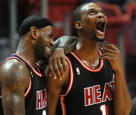 Chính thức: "Khủng long" Chris Bosh tuyên bố giải nghệ