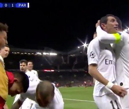 "Người cũ" Di Maria có hành động khiến CĐV Man Utd nóng mắt