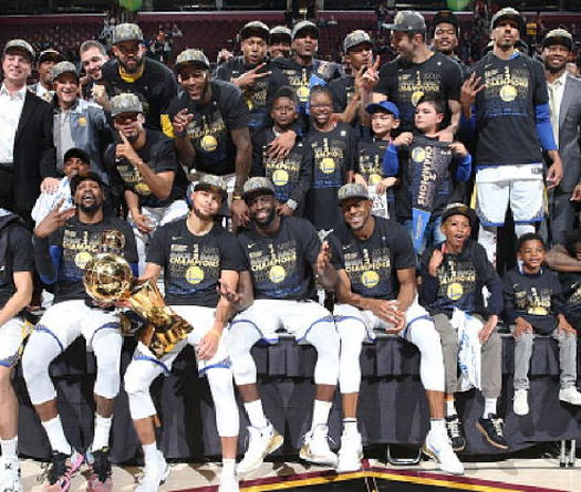 Không chỉ là vua, Warriors còn là một đại tỷ phú