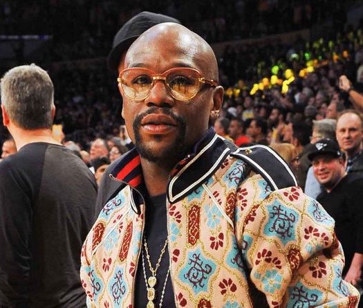Phải hứng chịu búa rìu dư luận, Floyd Mayweather vẫn ủng hộ Gucci