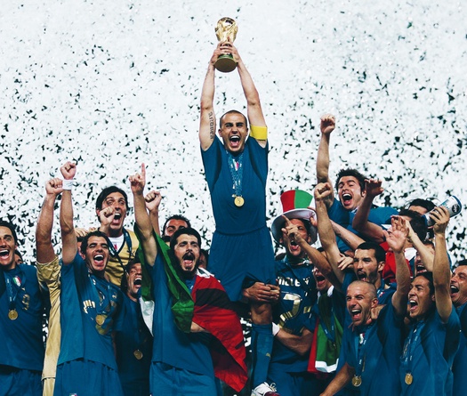 Fabio Cannavaro: Từ đứa trẻ đường phố Naples đến ông vua của Berlin (phần 2)